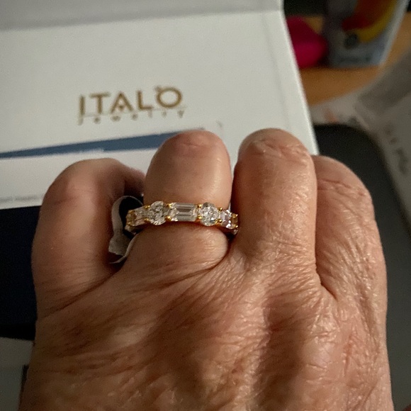 Ring - Picture 5 of 8